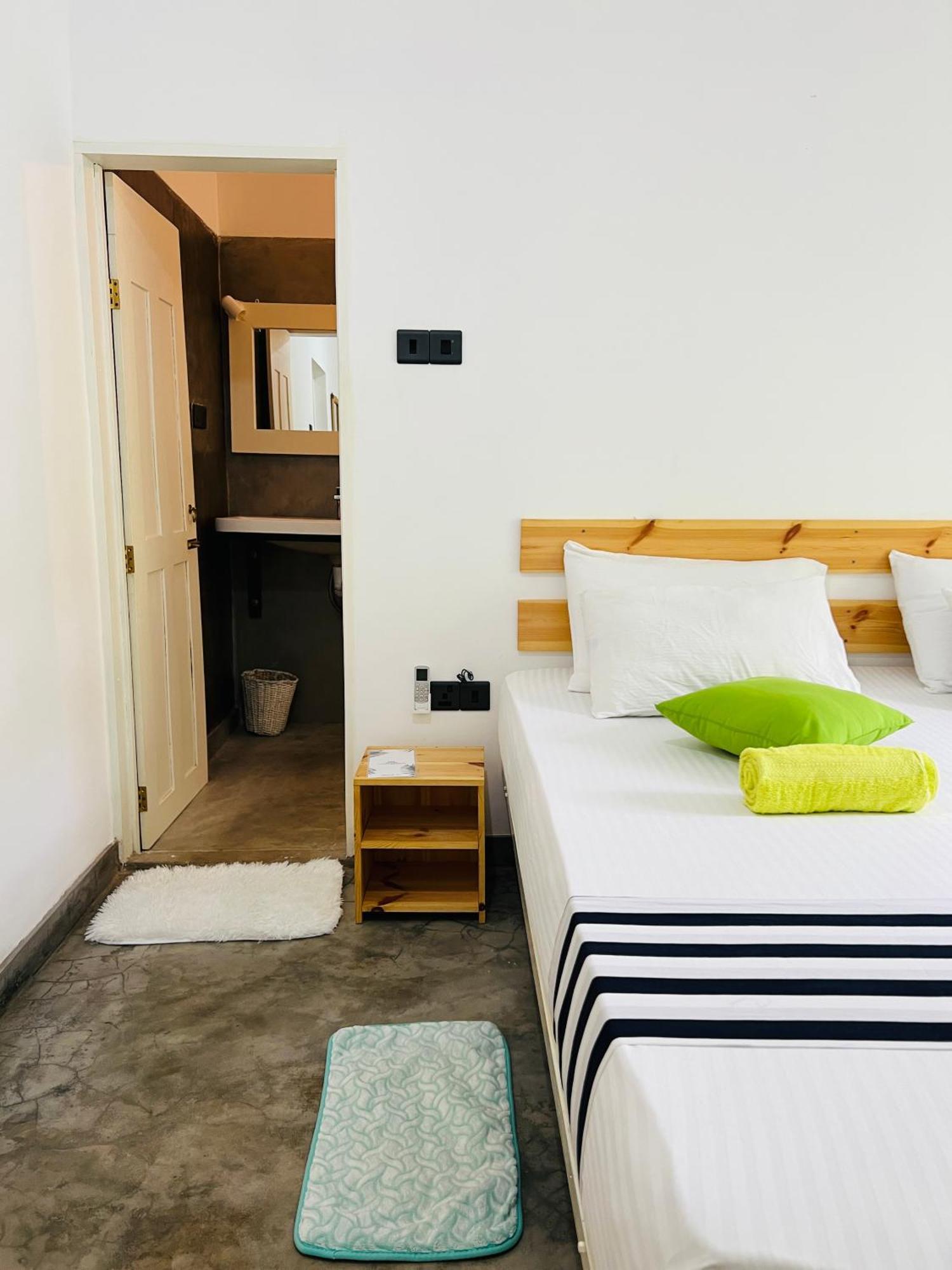 Mahagedara Dickwella Hotel Eksteriør billede